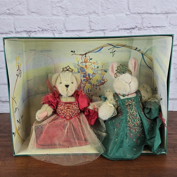 Other - Muffy VanderBear Yule‎ Jewel Ball Rubies & Emeralds Signed 2001 Limited Edition